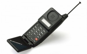 Motorola MicroTAC образца 1989 года...